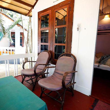 פאלולם Temple Garden Seaside Cottages מראה חיצוני תמונה