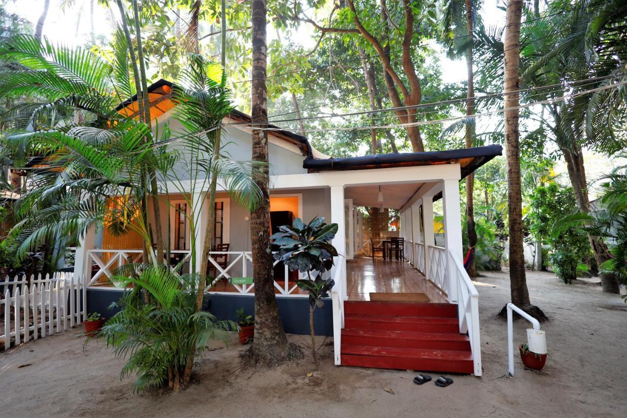 פאלולם Temple Garden Seaside Cottages מראה חיצוני תמונה