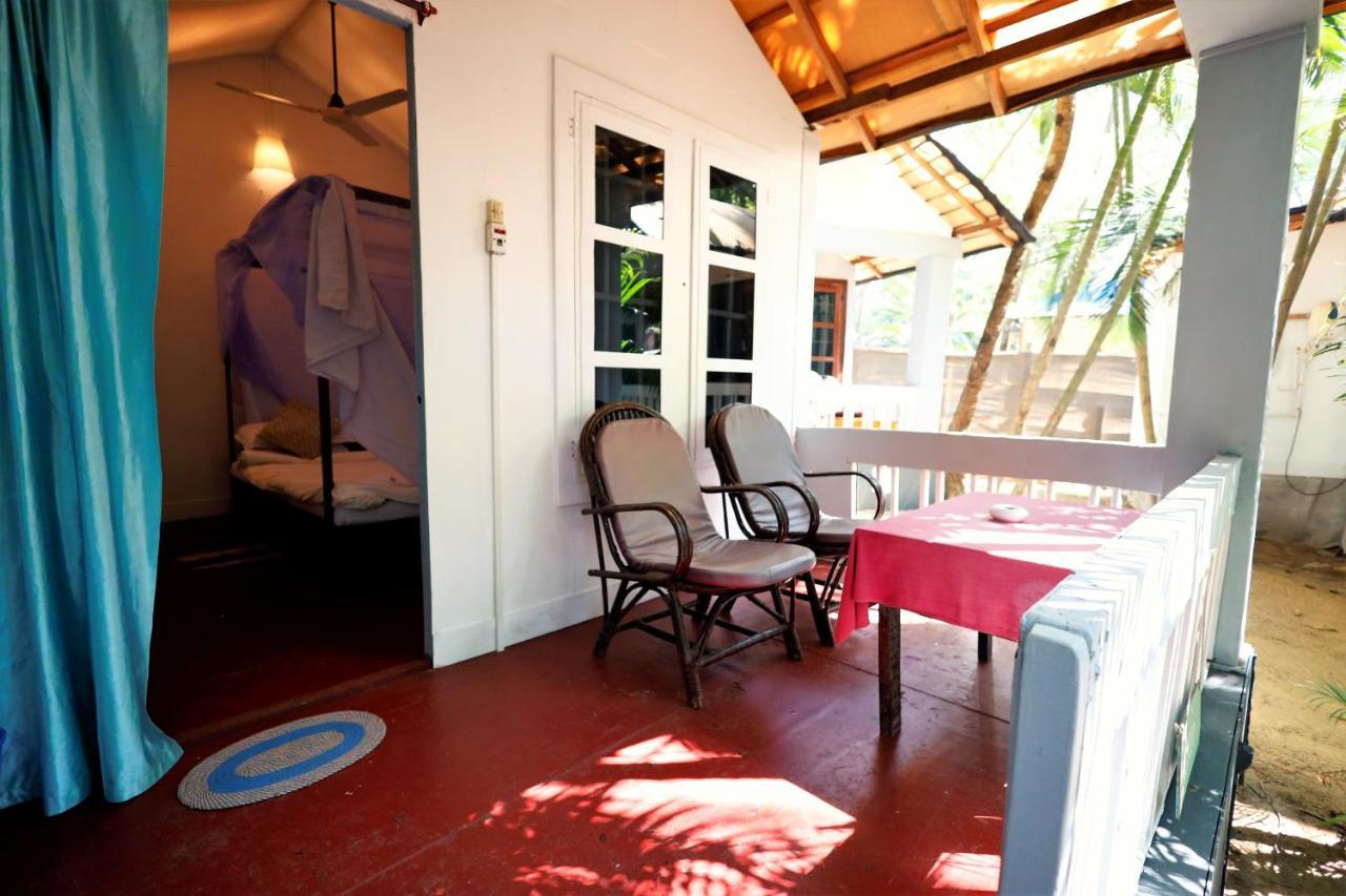 פאלולם Temple Garden Seaside Cottages מראה חיצוני תמונה