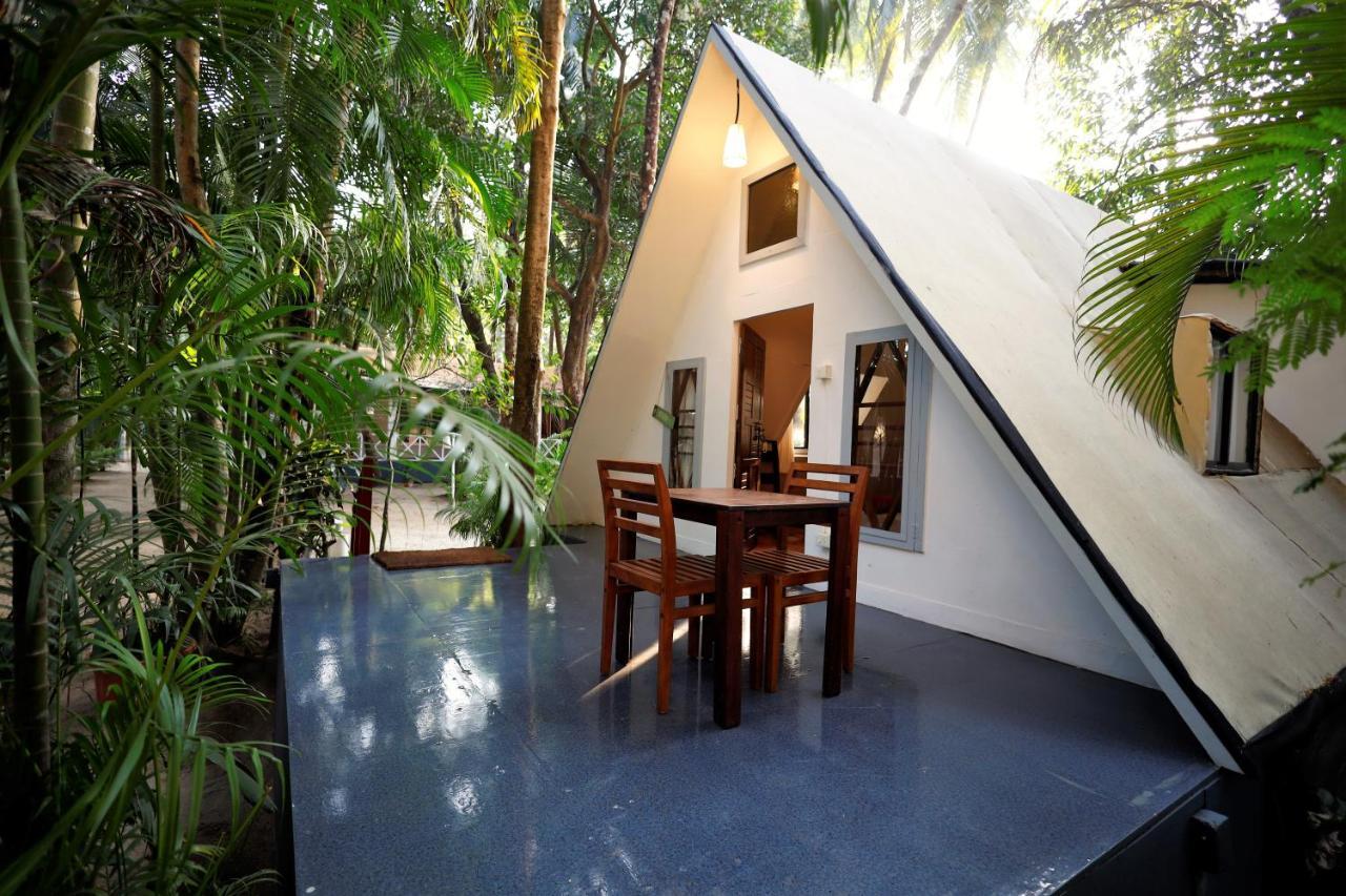פאלולם Temple Garden Seaside Cottages מראה חיצוני תמונה